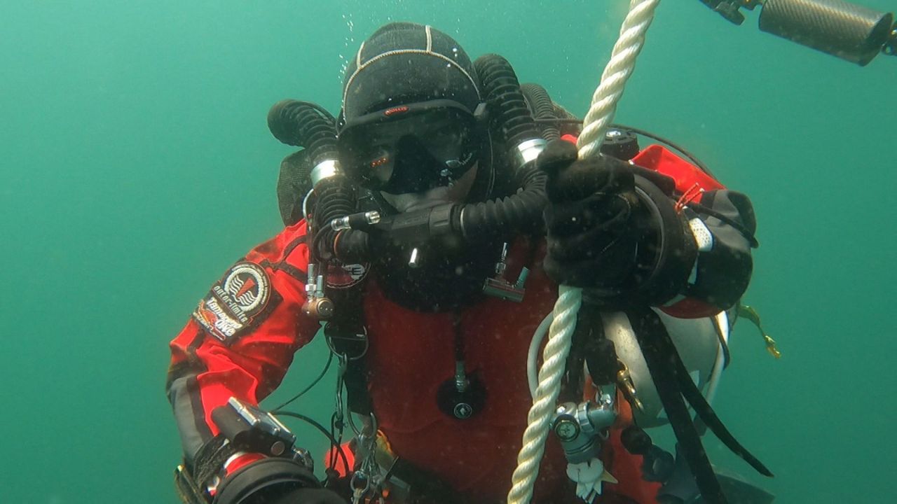 Daniel Malfanti | Instructor de buceo y experto en naufragios en la bahía de Valparaíso